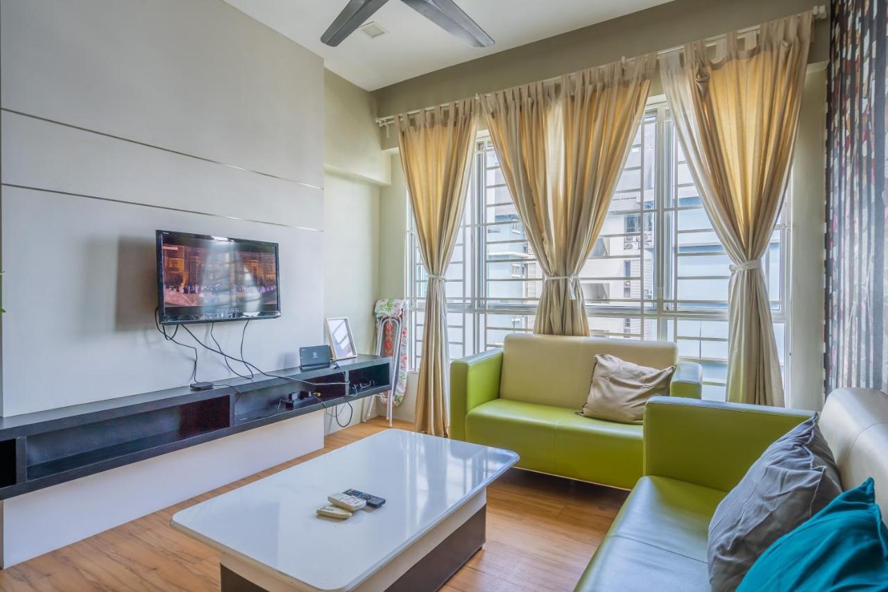 Cozy 2-Bedroom For 4 Pax With Pool - Субанґ-Джая Екстер'єр фото
